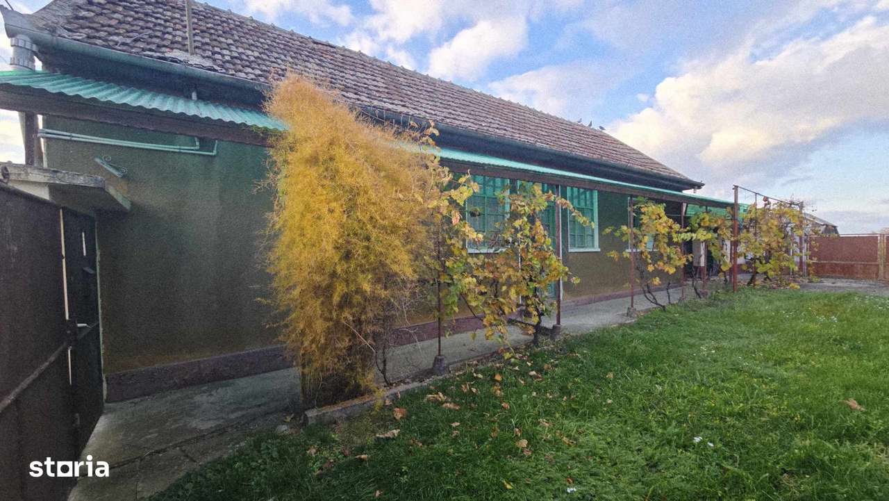 Casă de vânzare, loc. Cefa-8