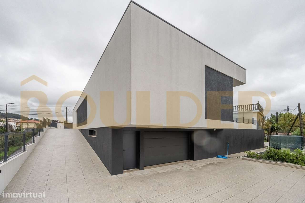 Moradia T4 de Arquitetura Moderna-42