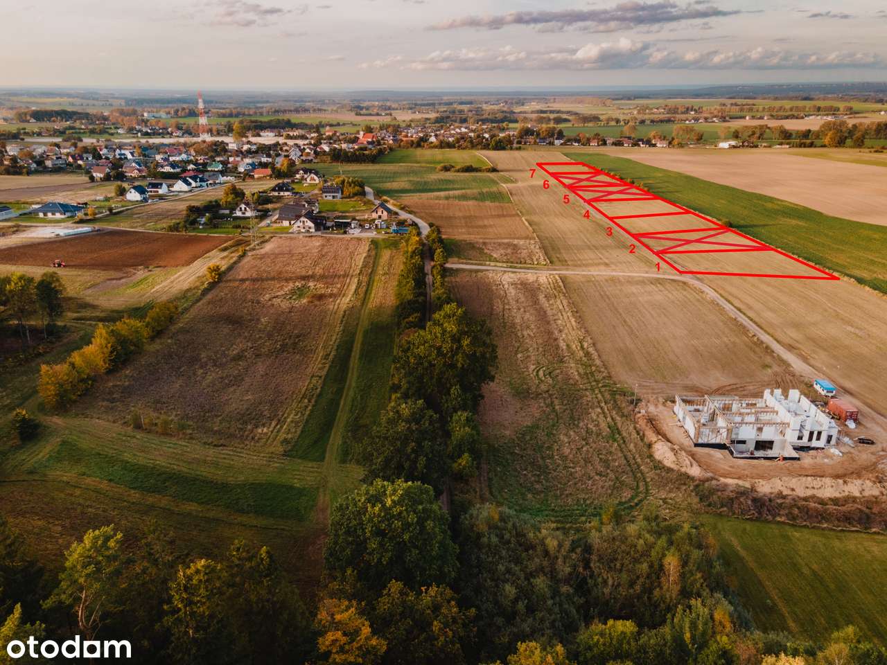 Działka budowlana w malowniczej lokalizacji-7