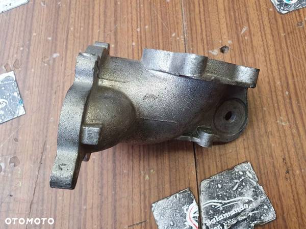 Podstawa 06D131569C EGR Przewod EGR Rura Kolanko EGR Audi A4 B6 B7 2.0 FSI - 1