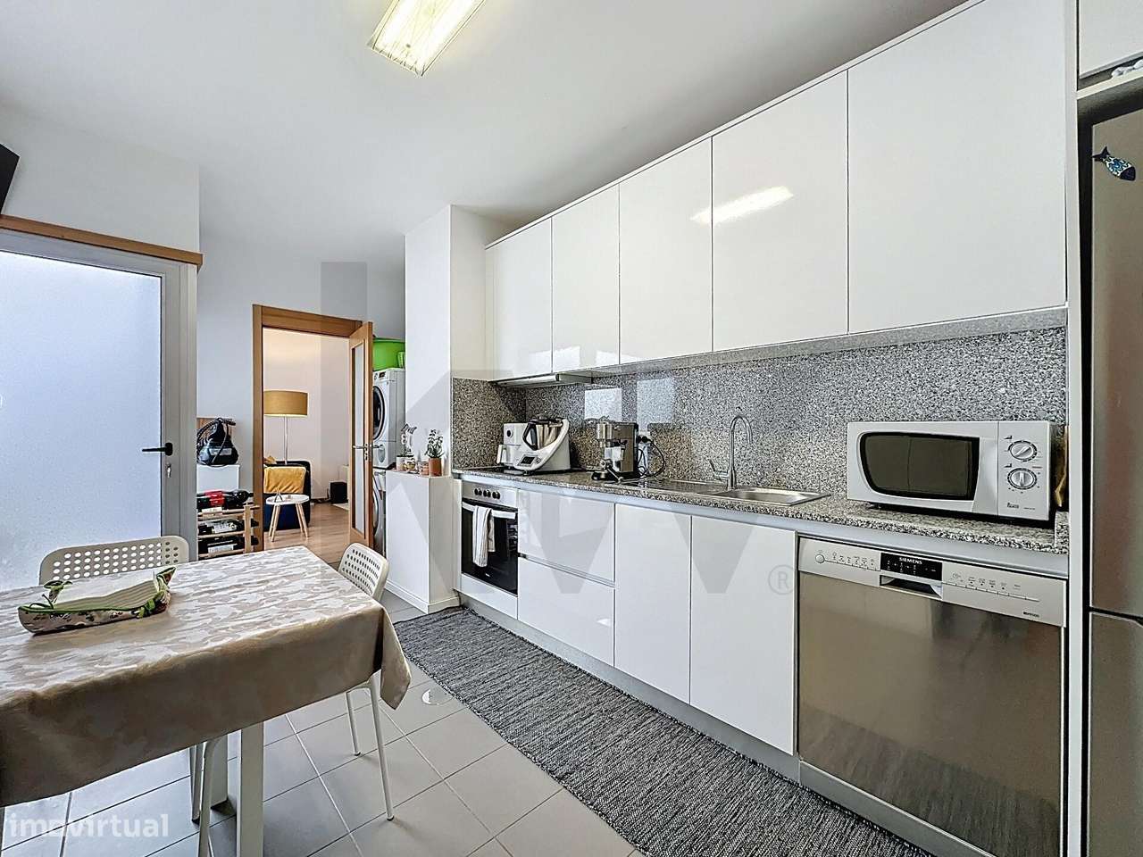 Apartamento T3 c/ 233m2 | Garagem 2 Carro | Enorme Varandas | Elevador-13