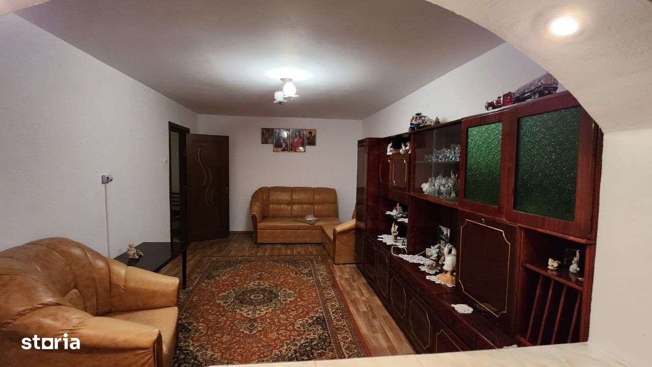 3 Camere Decomandat str. Aprodu Purice-7