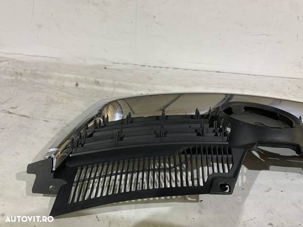 Grila radiator VW Golf 5 Kombi , Jetta  2005 , 2006 , 2007 , 2008 , 2009 , 2010 - 3