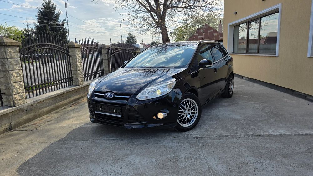 Ford Focus MK3 [2010 - 2018] 1.6 TDCI DPF Start-Stopp-System Business 2013