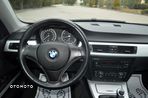 BMW Seria 3 320i - 16