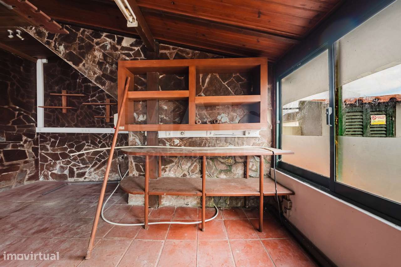 Moradia T3 com comércio e terraço no Coto - Grande imagem: 5/50