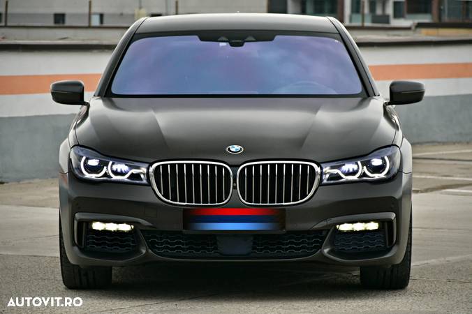 BMW Seria 7 750i xDrive - 8