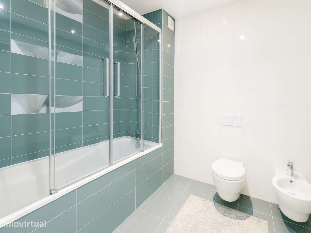 Exclusivo! | T2 com Garagem BOX | Suite | Varandas | Vista Rio-12