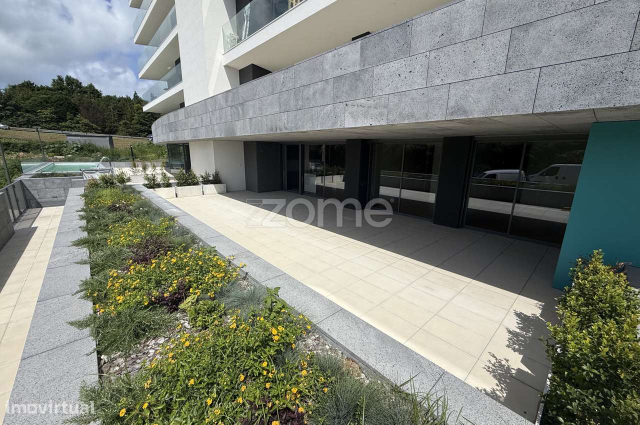 Apartamento T2 novo, com terraço e piscina, em Ponta Delgada-15