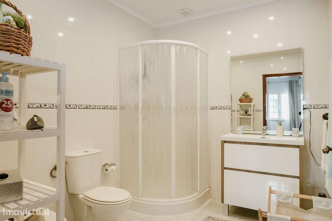 Moradia T3 em Mourão com piscina e vista para o Castelo-18