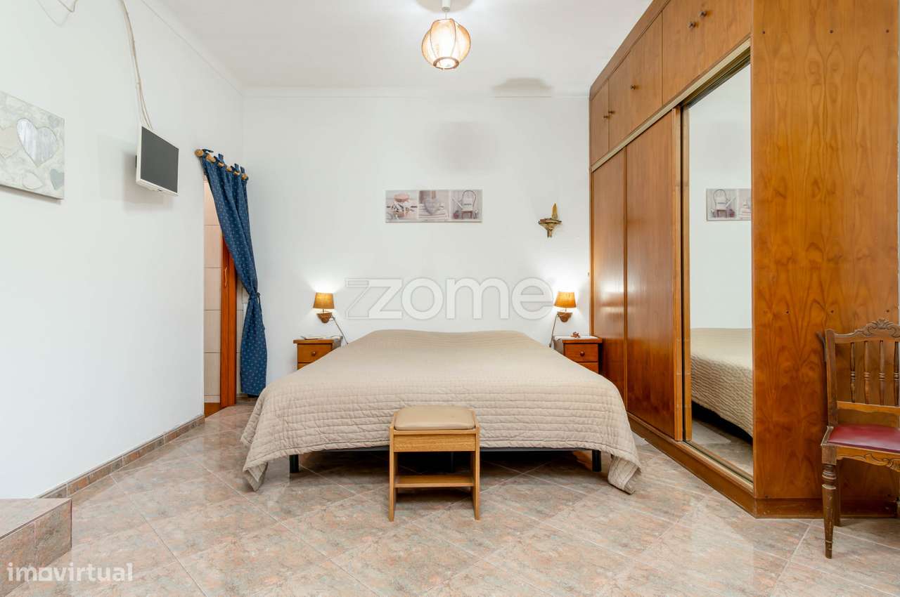 Moradia T1 + 1 Azambuja com Espaço Comercial-22
