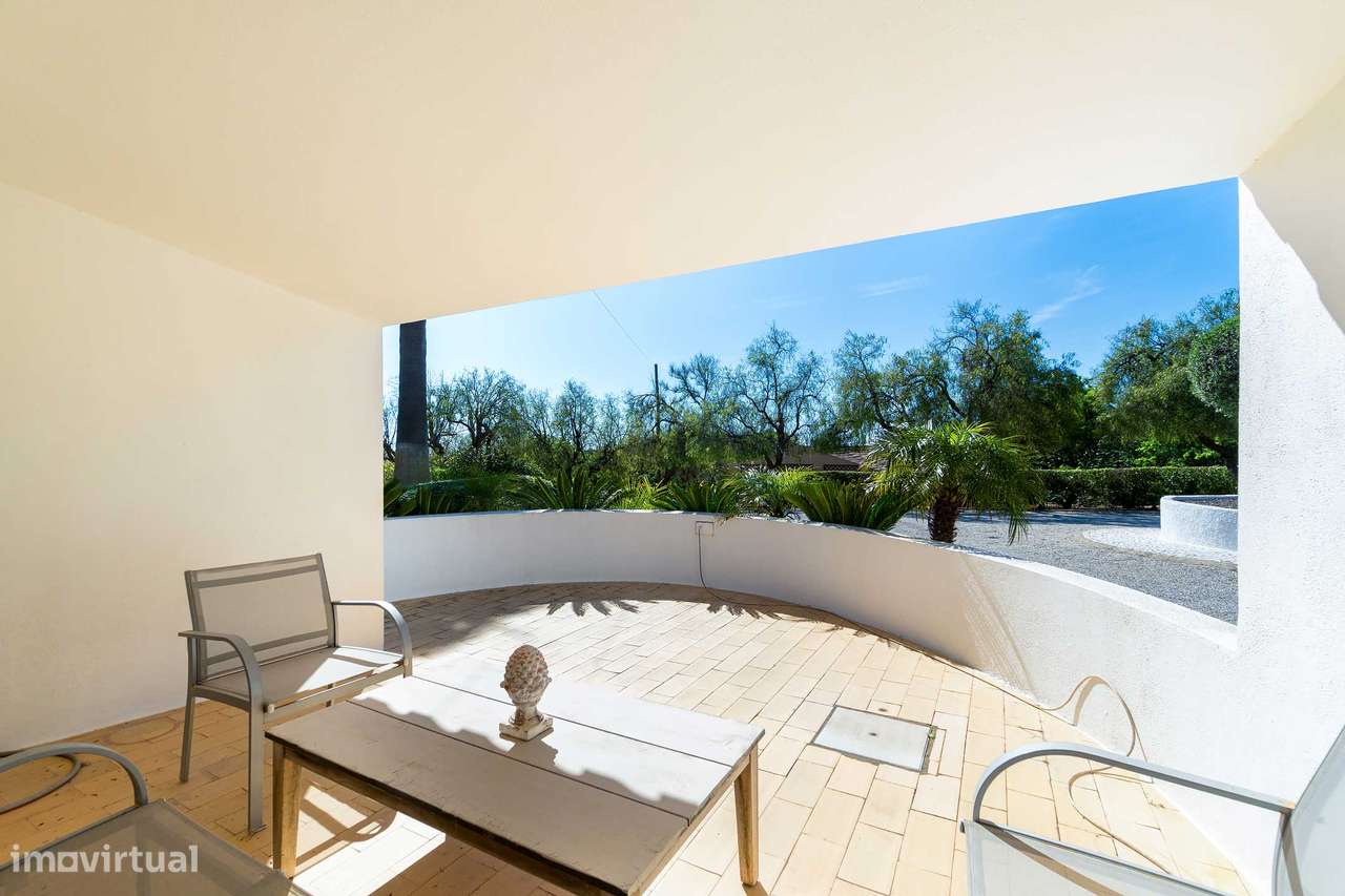 Moradia de luxo com piscina, anexo, campo de ténis  e jardim-18