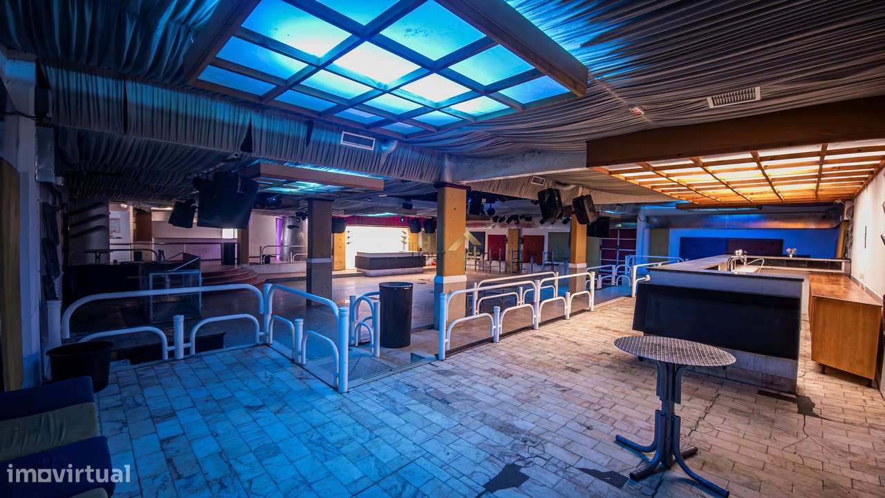 Discoteca com Alvará 24 horas 7 dias da semana.-12