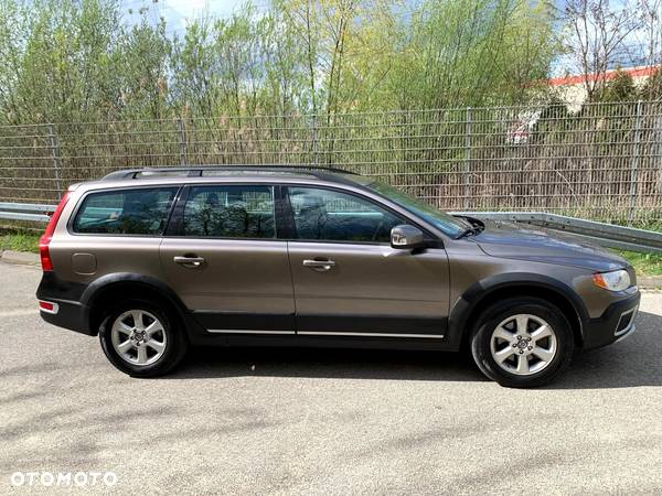 Volvo XC 70 3.2 AWD Momentum - 4