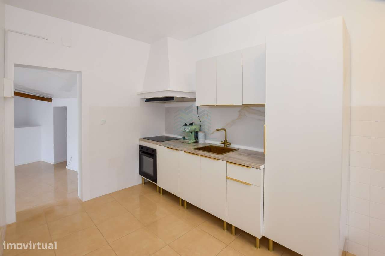 Moradia T3 + 1 Renovada + Garagem + Moradia em ruinas e diversos anexo-7