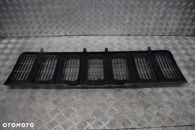 JEEP GRAND CHEROKEE ZJ GRILL ATRAPA - 4