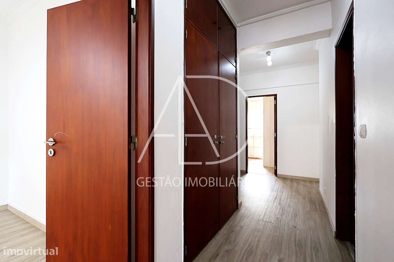 Apartamento T3 nas Paivas | Luz, conforto e localização privilegiada-6