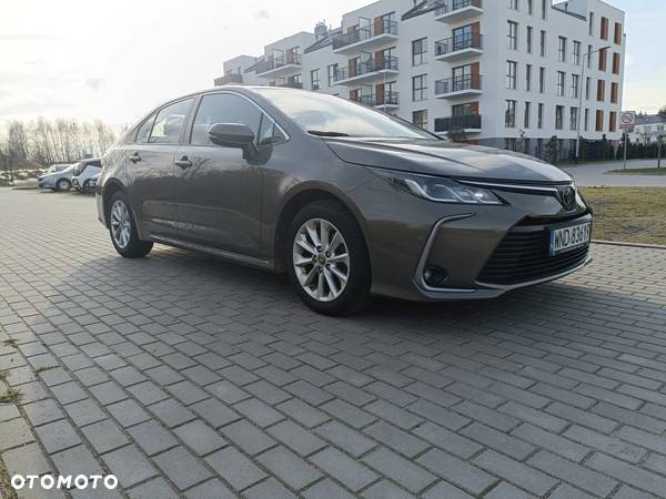 Toyota Corolla 1.6 Classic Plus - 3