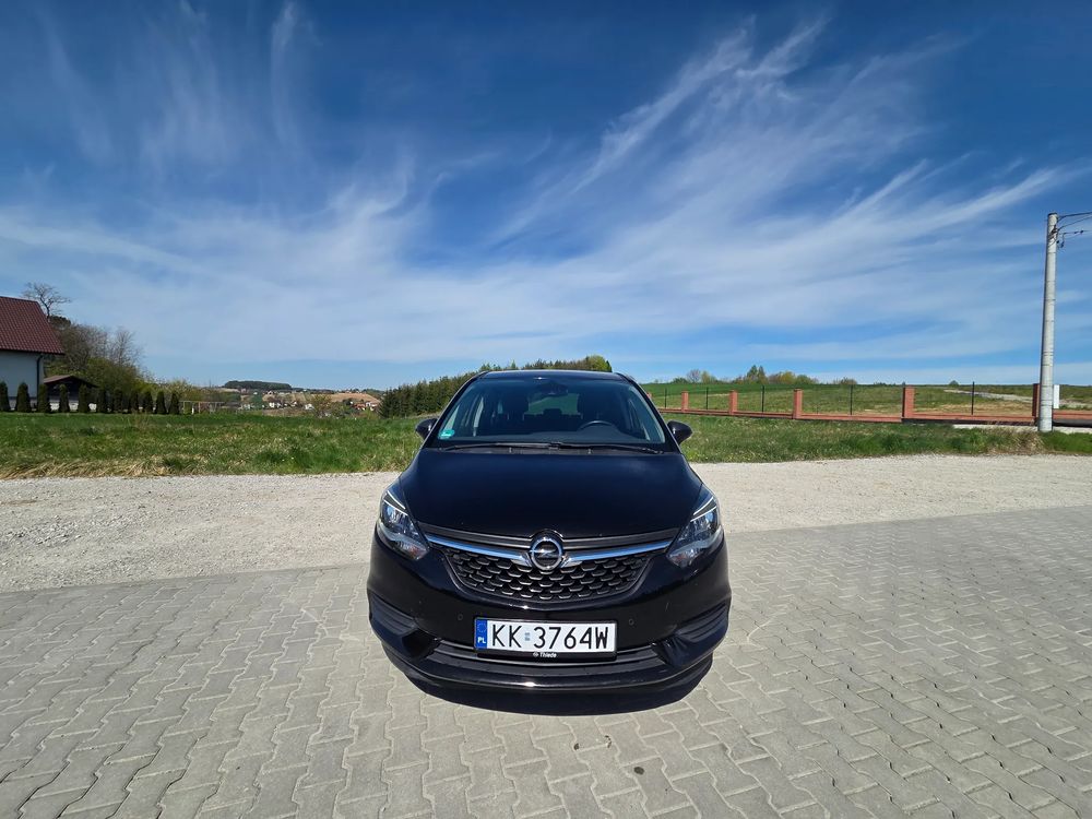 Opel Zafira C 2018