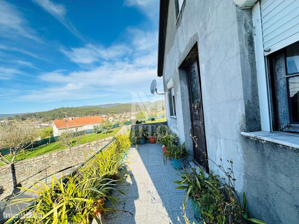 Moradia T3 para recuperar em Santa Marta de Portuzelo - Viana do Ca... - Grande imagem: 3/20