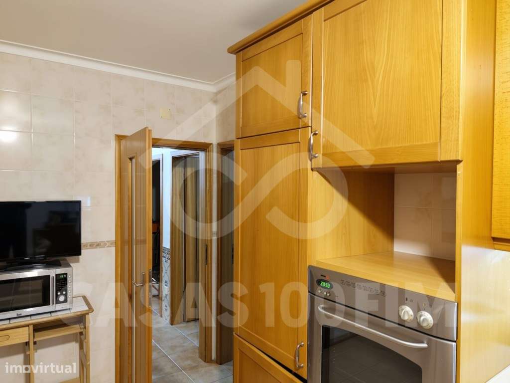 Apartamento T3 grandes dimensões centro da Marinha Grande-7