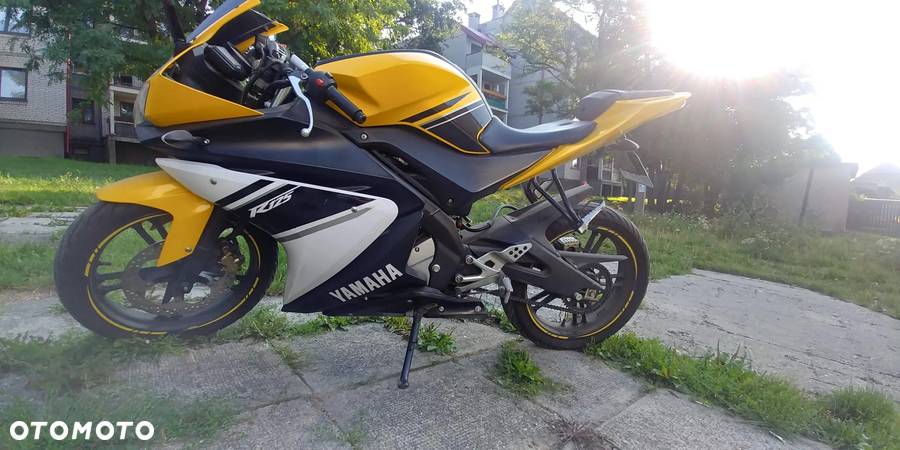 Yamaha YZF - 1