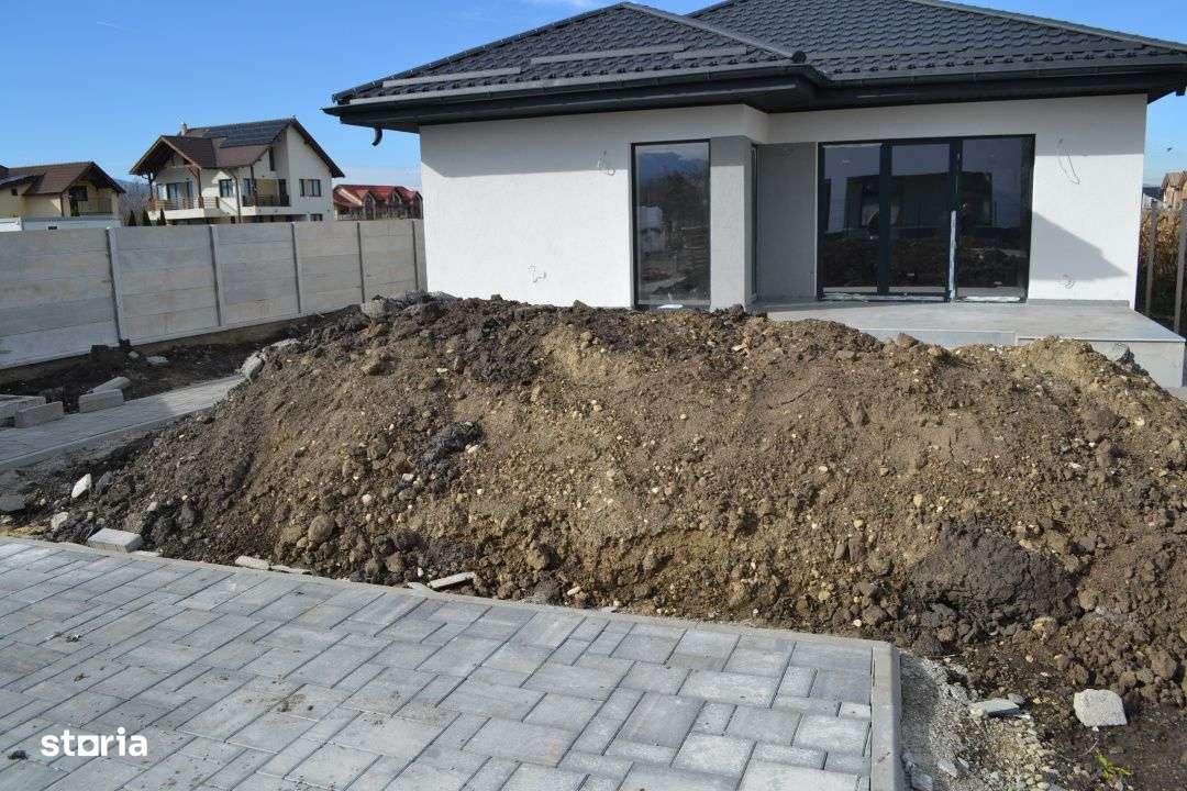 Casa single 4 camere, 110 MP + 500mp teren Stupini - Imagine principală: 2/19