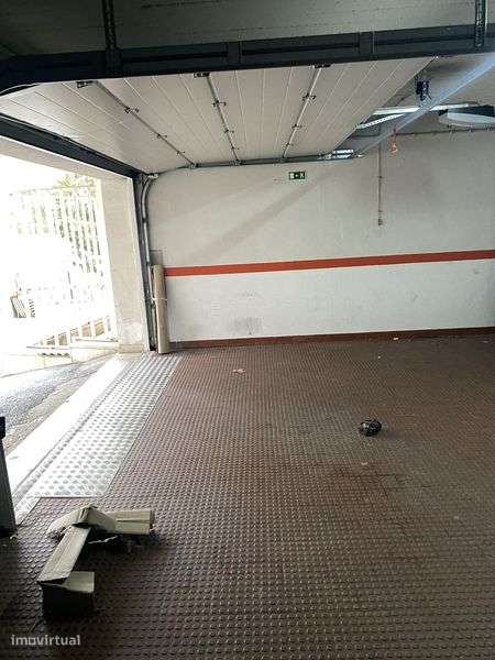 Garagem (para carros pequenos/motas)  Cascais centro - Grande imagem: 4/4