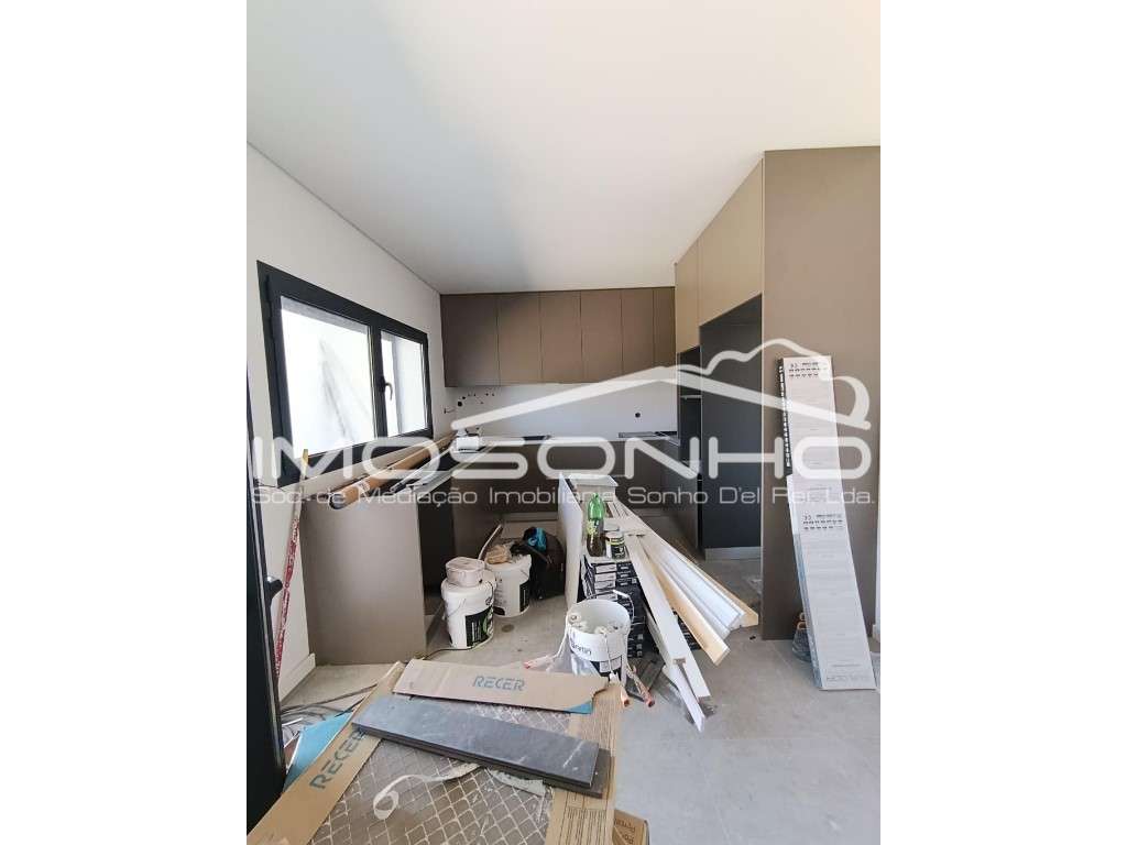 Moradia T3 Nova | Design Moderno | Eficiência A+ | Jardim, Garagem ...-5