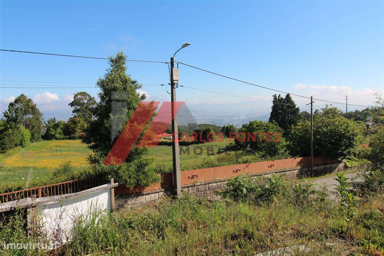 Fantástico Terreno de construção em Santo Tirso!-7