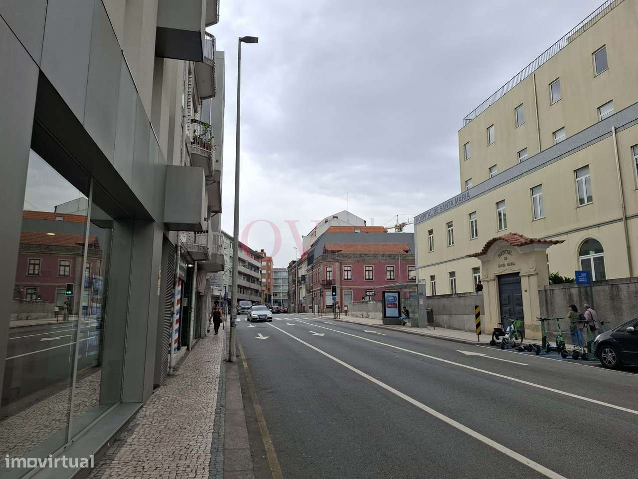 Apartamento T1 mobilado, com varanda, 3º andar com elevador na Rua de - Grande imagem: 4/24