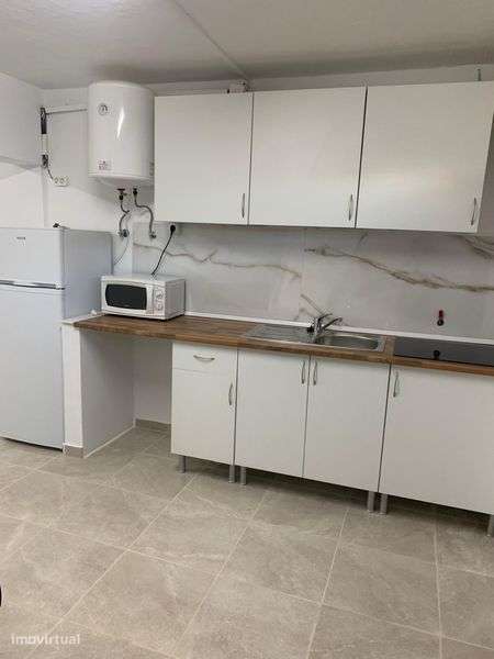 Estudio T0 Totalmente Renovado e Equipado - Grande imagem: 4/10