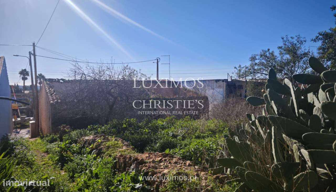 Terreno urbano com ruína, para venda em Alcantarilha, Algarve - Grande imagem: 5/9
