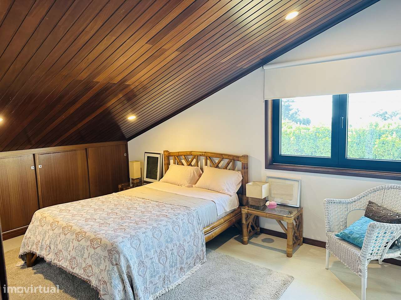 Moradia T4 de charme com grande jardim em zona tranquila-17