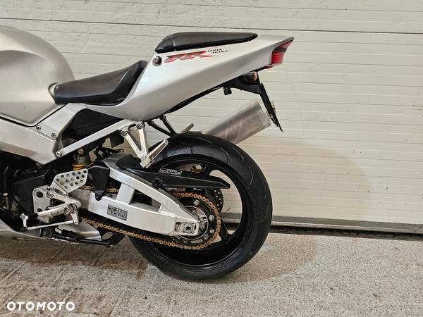 Honda CBR - 9