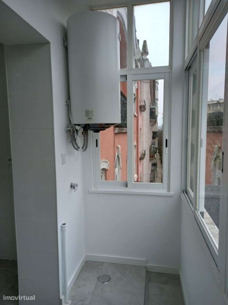 T1 Lisboa-Arroios, Totalmente Remodelado, Como Novo, A Estrear. - Grande imagem: 5/27