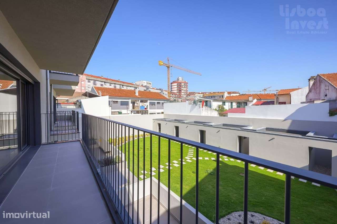 Apartamento T2 com vista Jardim no coração de Aveiro-16