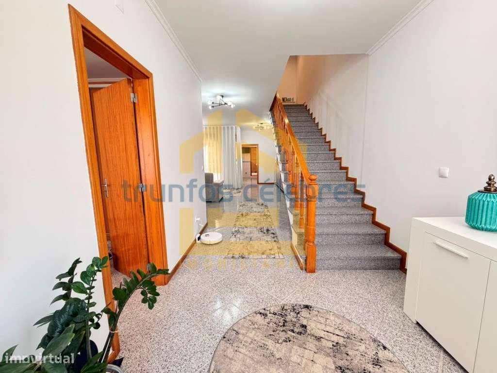 *Moradia T3+1 Renovada | Terraço Privativo | A 600 m da Praia e 400...-9