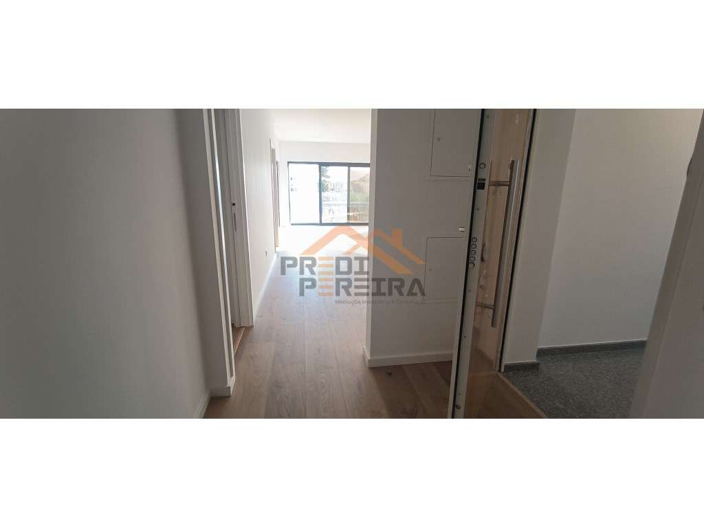 Última fração disponível!
T3 de luxo, com terraço e uma box, inser...-9