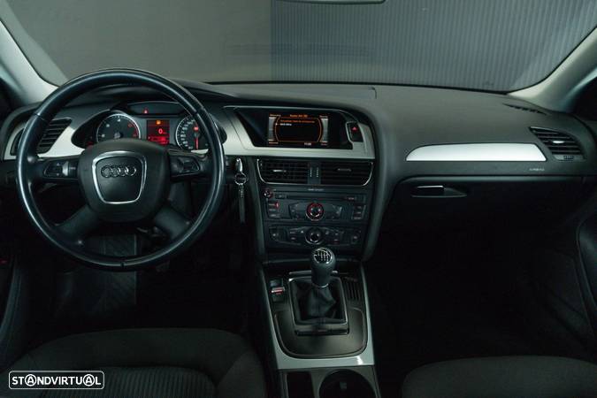 Audi A4 2.0 TDI Exclusive - 9