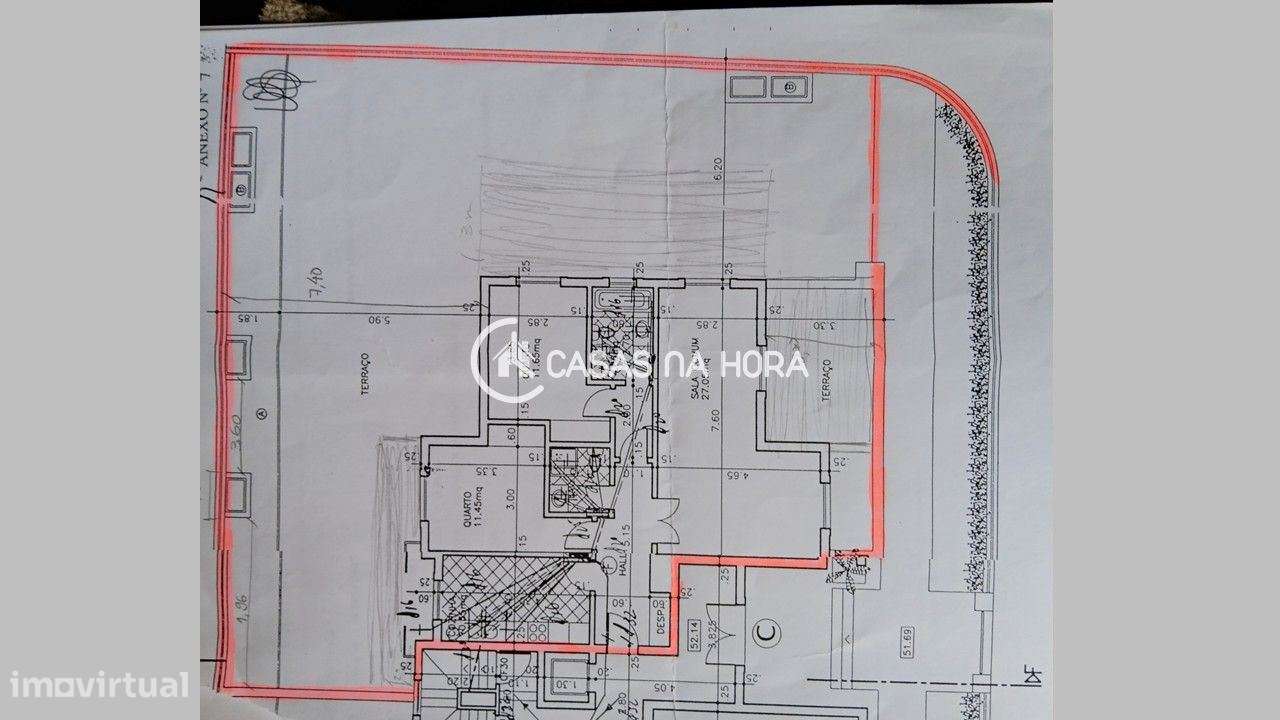 T2 com terraço enorme na Rua Paul Harris, no bairro do  Buzano.-29