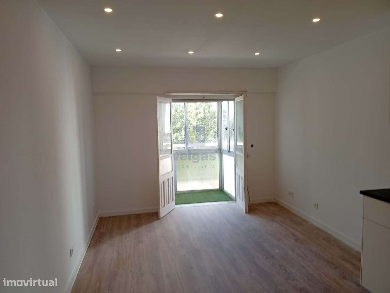 Apartamento T2 em Santa Iria de Azóia-3