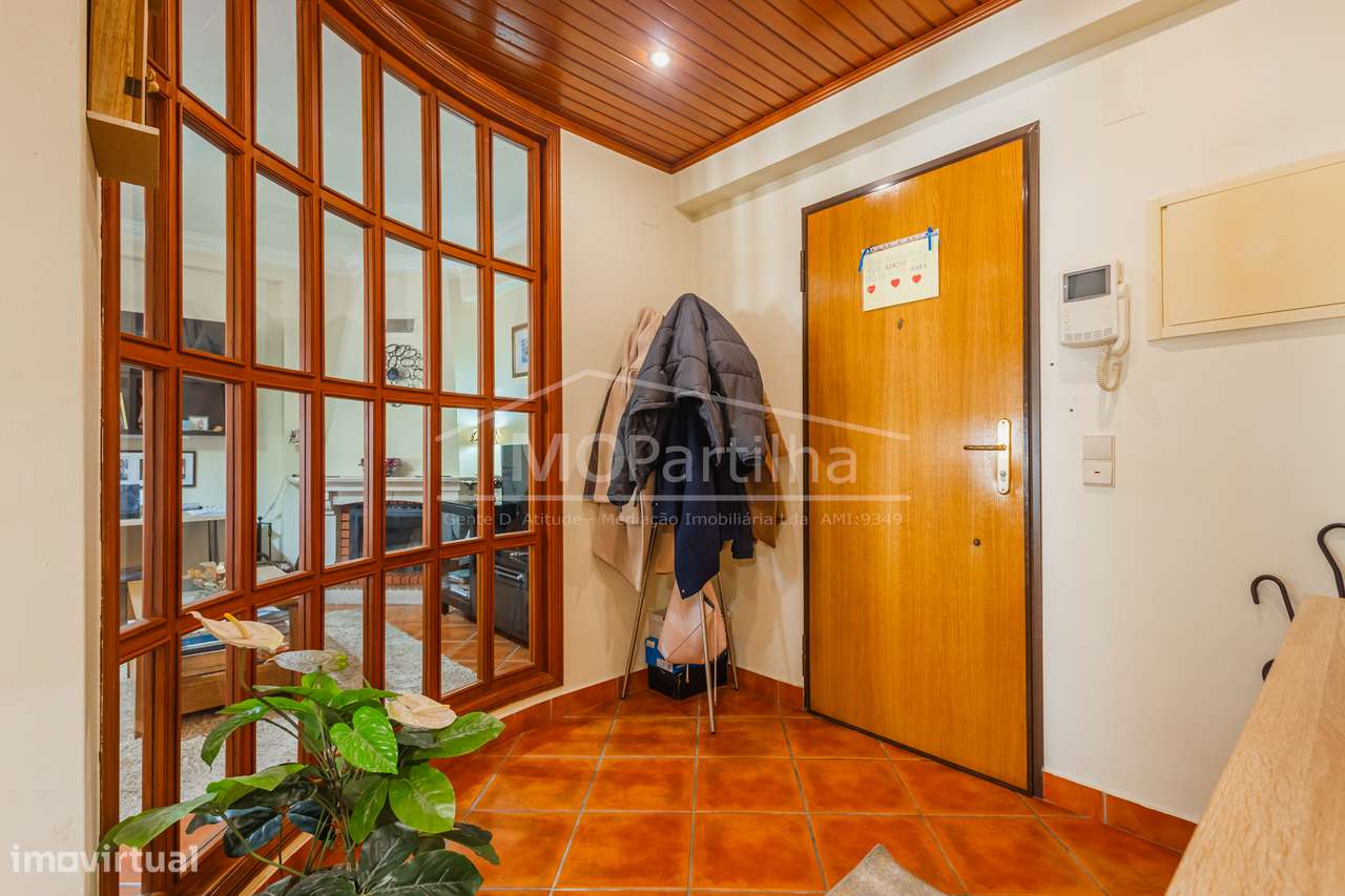 Apartamento T2 C/ Dois Lugares de Estacionamento na Malveira-24