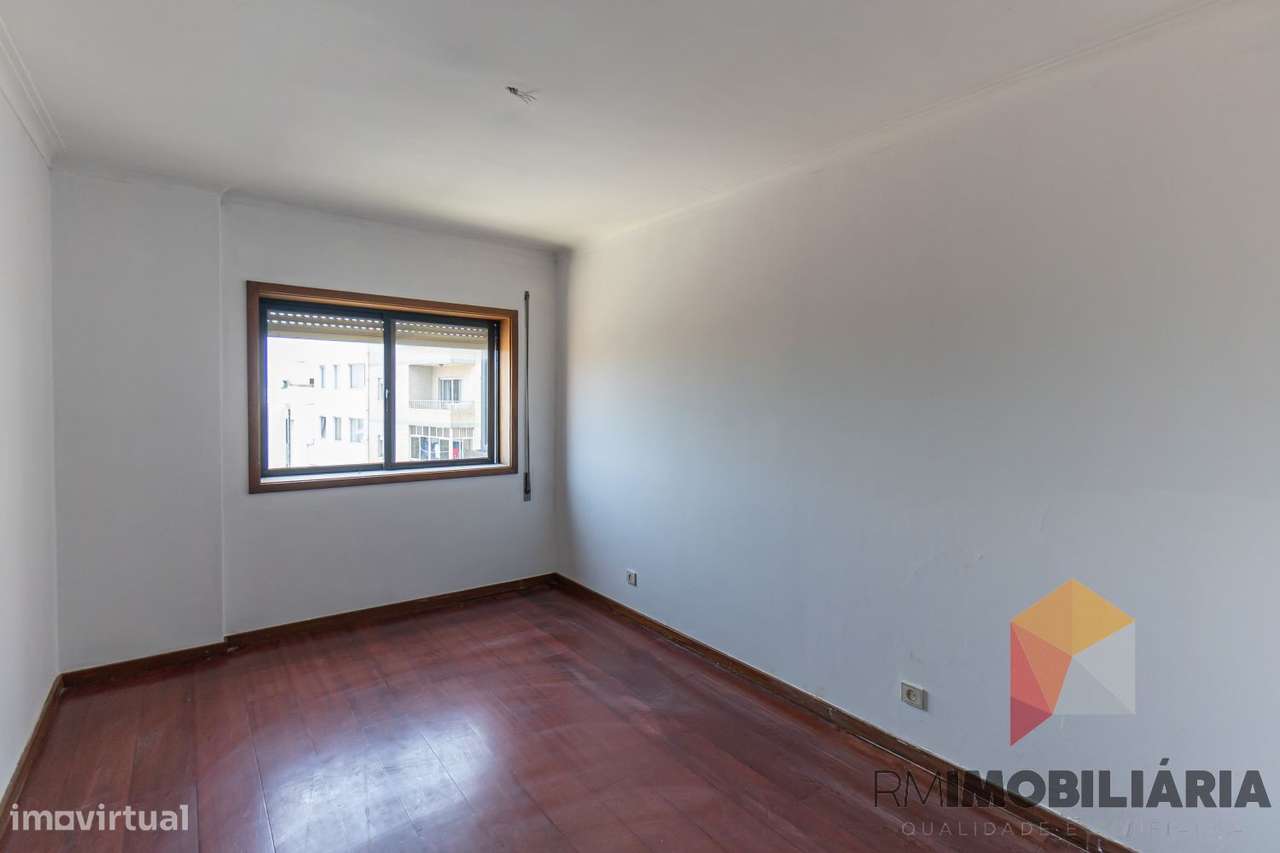 Apartamento T3 no centro de Matosinhos-25