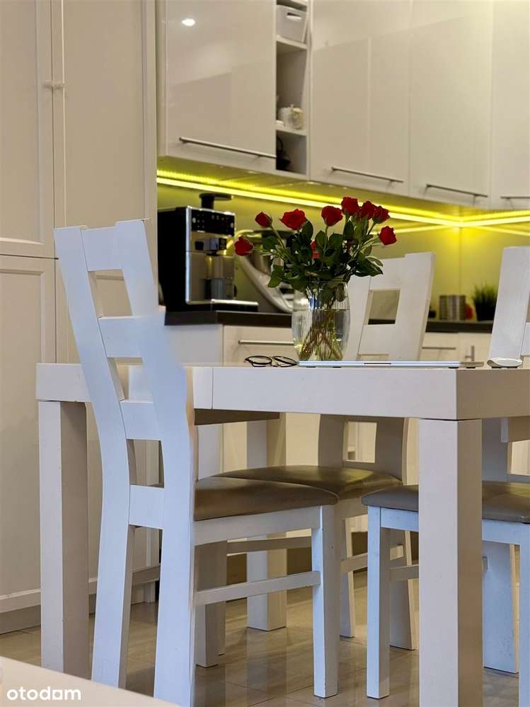 Mieszkanie 3 pokoje, garaż, 2 balkony, widok-4