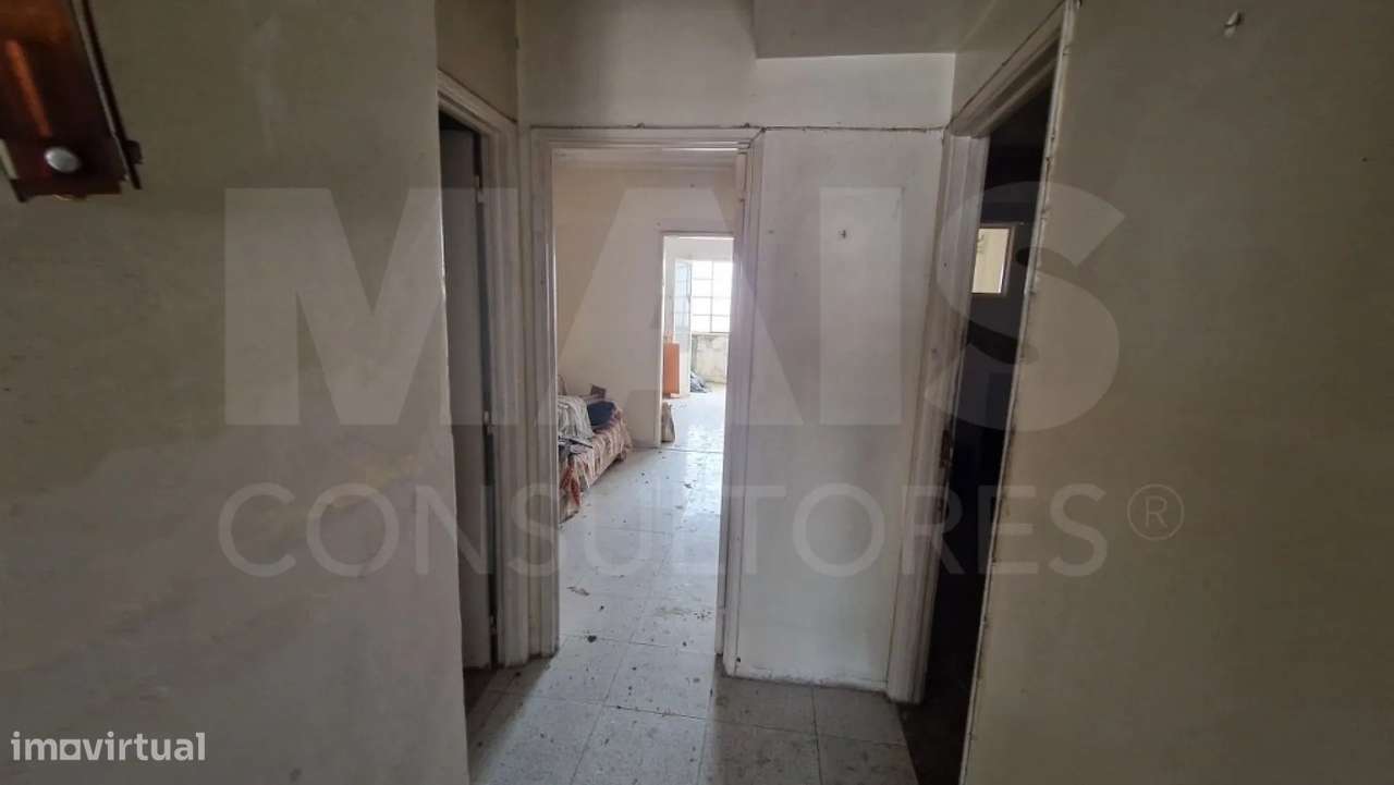 T2 Para Remodelação Total em Vila Franca de Xira - Grande imagem: 3/19