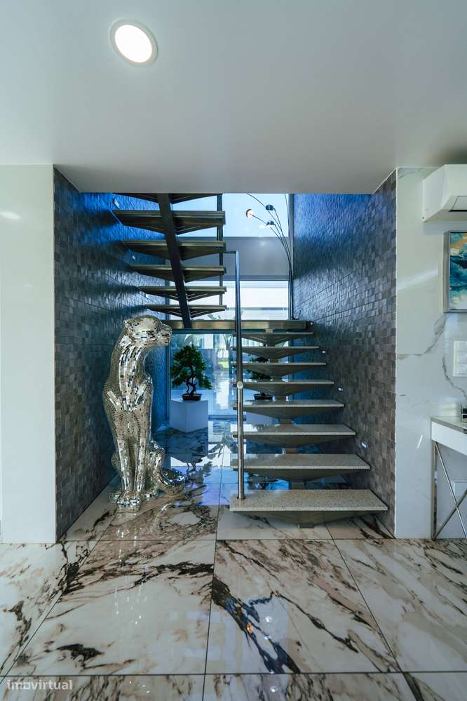 Moradia De Luxo 4 Suites e piscina fechada  5 min da praia - Grande imagem: 5/17