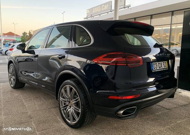 Porsche Cayenne Platinum Edition - 13