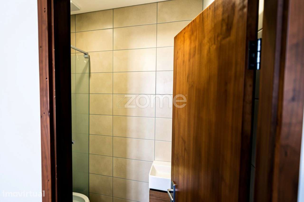 MORADIA T2 TOTALMENTE RENOVADA-9