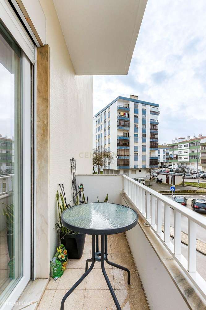 T2 Remodelado - Torre da Marinha 1 andar-8